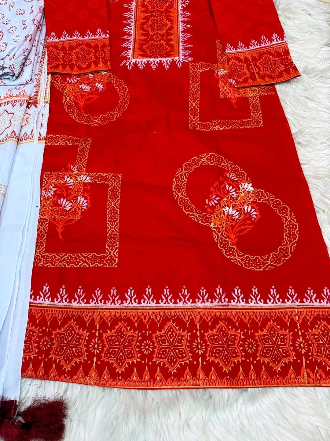 রেডিমেট গর্জিয়াস থ্রি পিস - PG SHOP